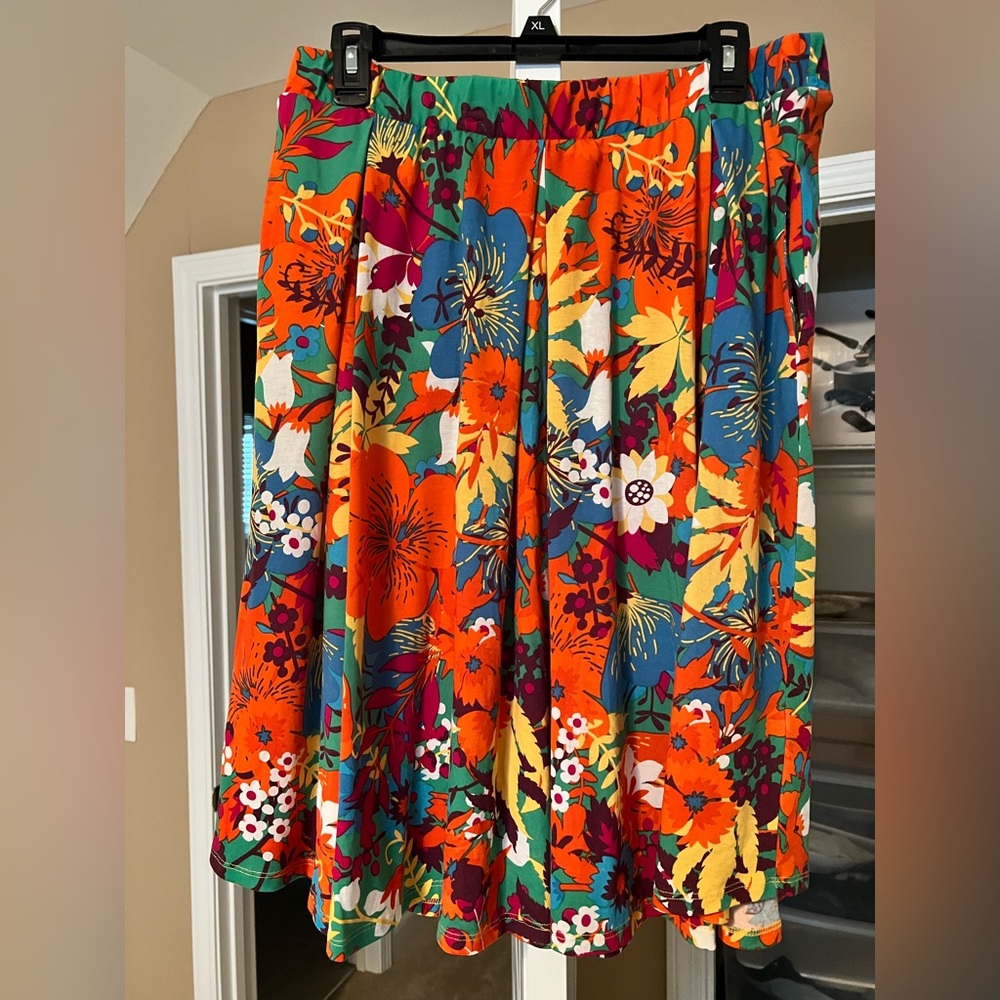 LulaRoe Madison skirt